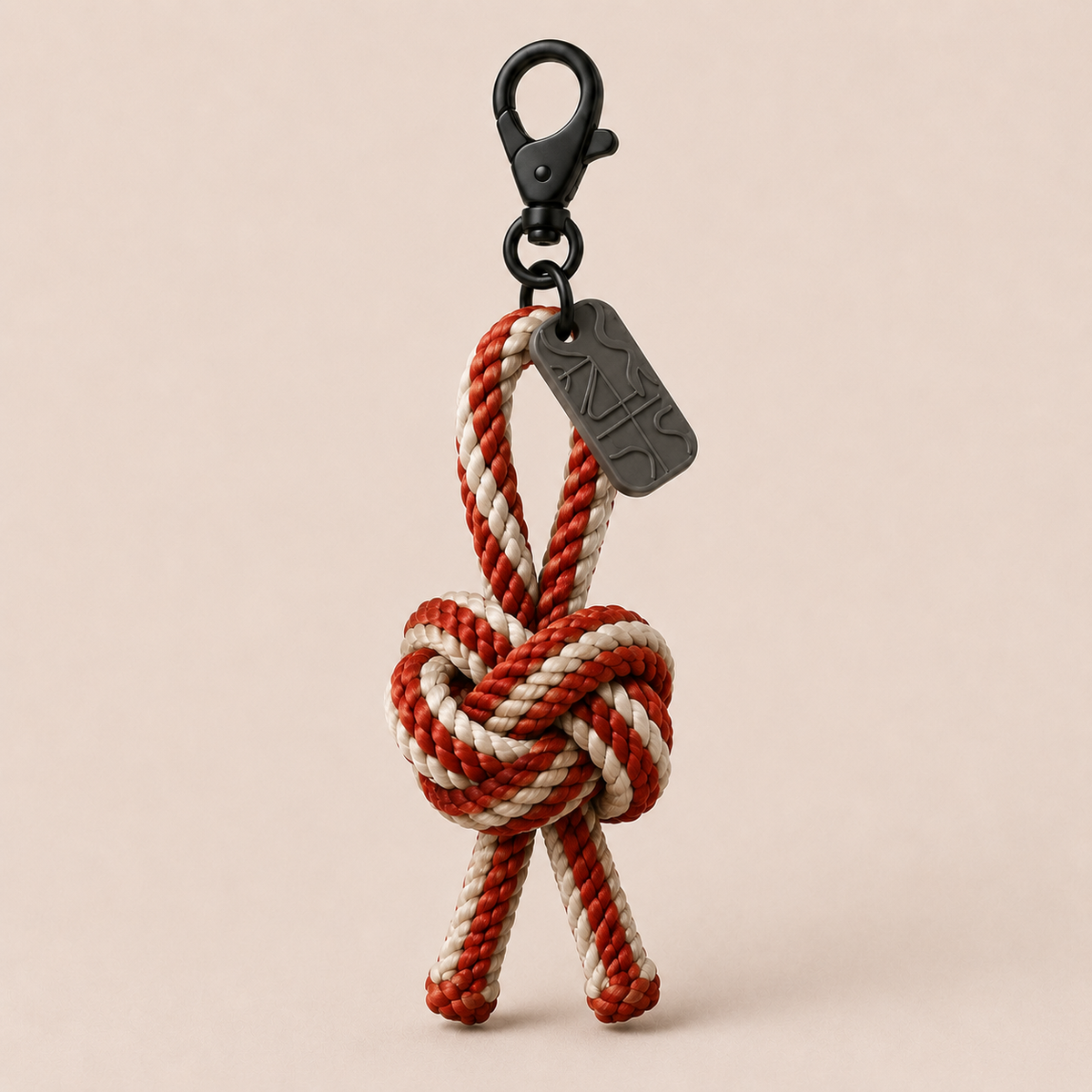 ROPE E-05 綁緊一點才不痛｜紅白編織情緒繩結掛件