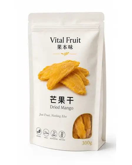 Vital Fruit 果本味【包裝設計提案】芒果乾 Dried Mango 300g 立袋正面；未生產，袋面認證圖示為設計佔位